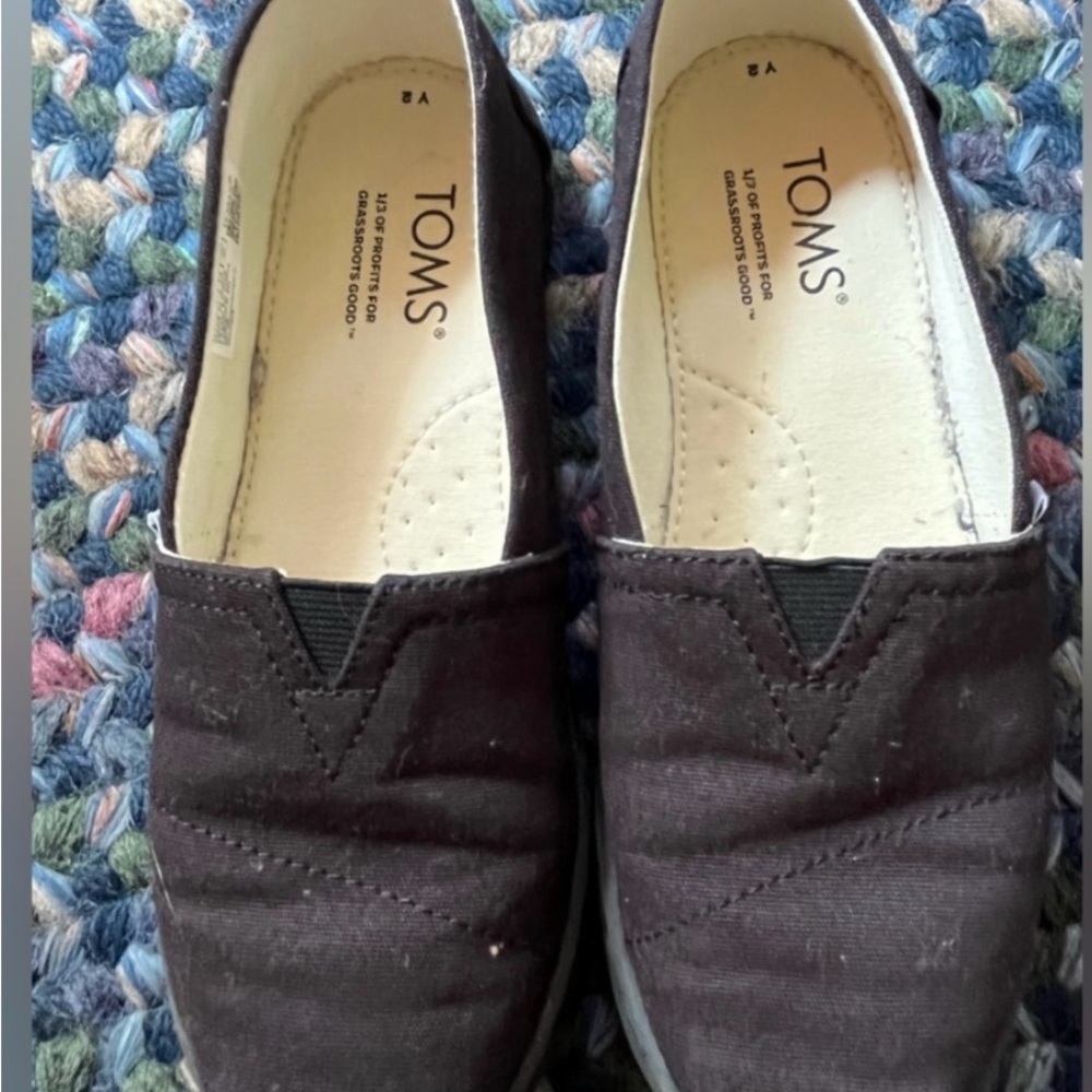 Toms Kids Shoes in Black